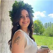Studentessa di Ingegneria del Veicolo magistrale impartisce lezioni di Matematica e Fisica